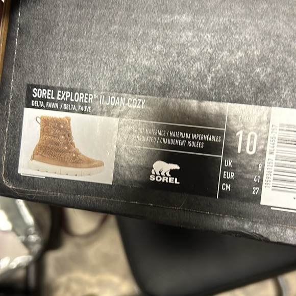 Sorel boots - Picture 4 of 4